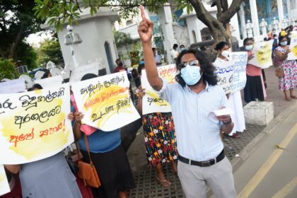 teachers-and-principals-of-sri-lanka-coming-to-colombo-today-for-a-protest