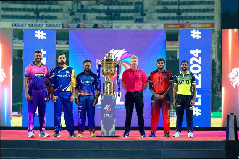 sr-lanka-premiere-league-2024-team-captains-with-the-trophy