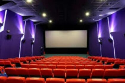 SL film directors want smartphone ban inside theatres