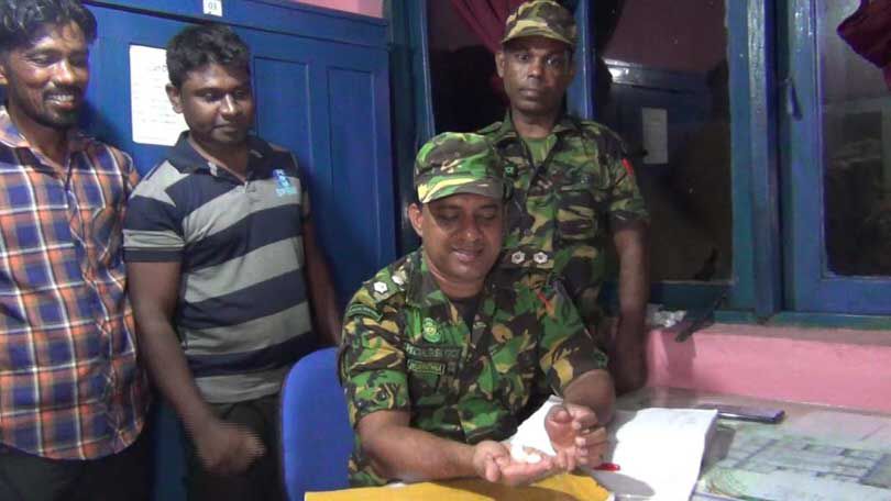 ගජමුතු සමග සැකකරුවන් 3ක් දැලේ